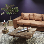 Table en vieux teck 90x90x5 avec 4 pieds courbés en acier et verre trempé