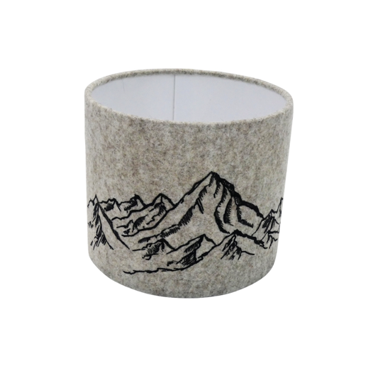 Abat-jour Ø20 cm en feutre - Broderies montagnes noires