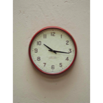 Horloge murale en fer rouge - Chehoma 