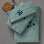 Éponge brodée Contre-courants Eau turquoise - Serviette invitée 30x50 - Sylvie Thiriez