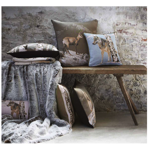 Housse de coussin fond blanc 25x90 - Animaux en hiver